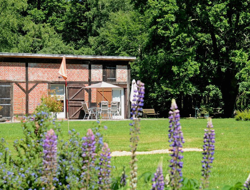 Bed and Breakfast Domaine De La Mesange Le Mesnil-Durand Екстер'єр фото